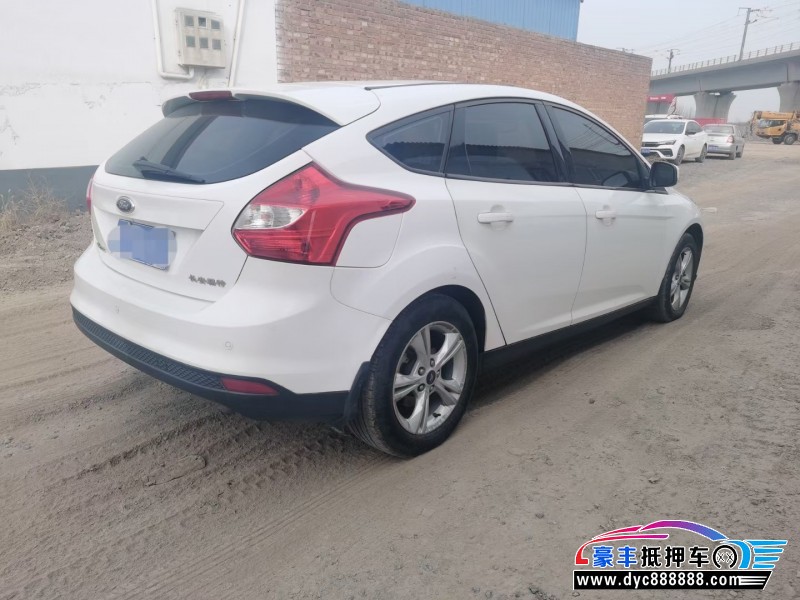 13年福特福克斯SUV抵押车出售