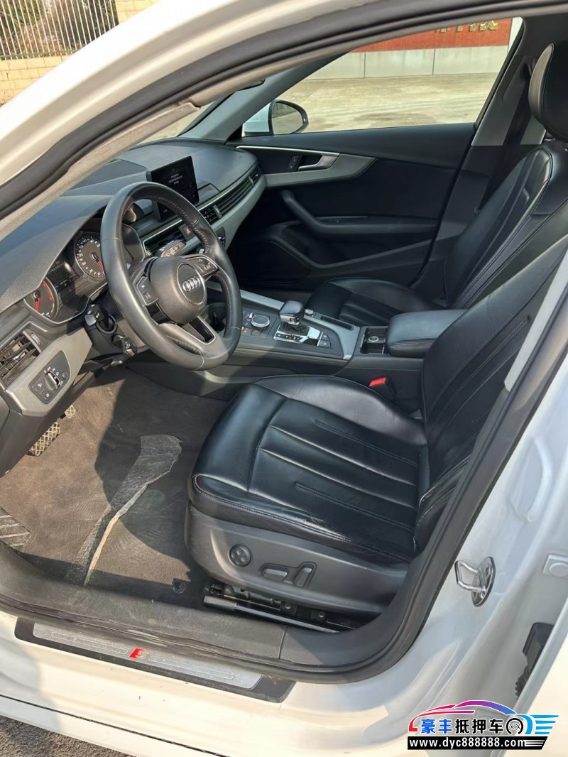 22年奥迪A4轿车抵押车出售