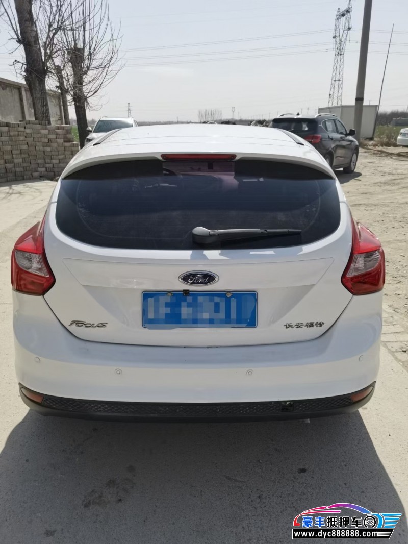 15年福特福克斯SUV抵押车出售
