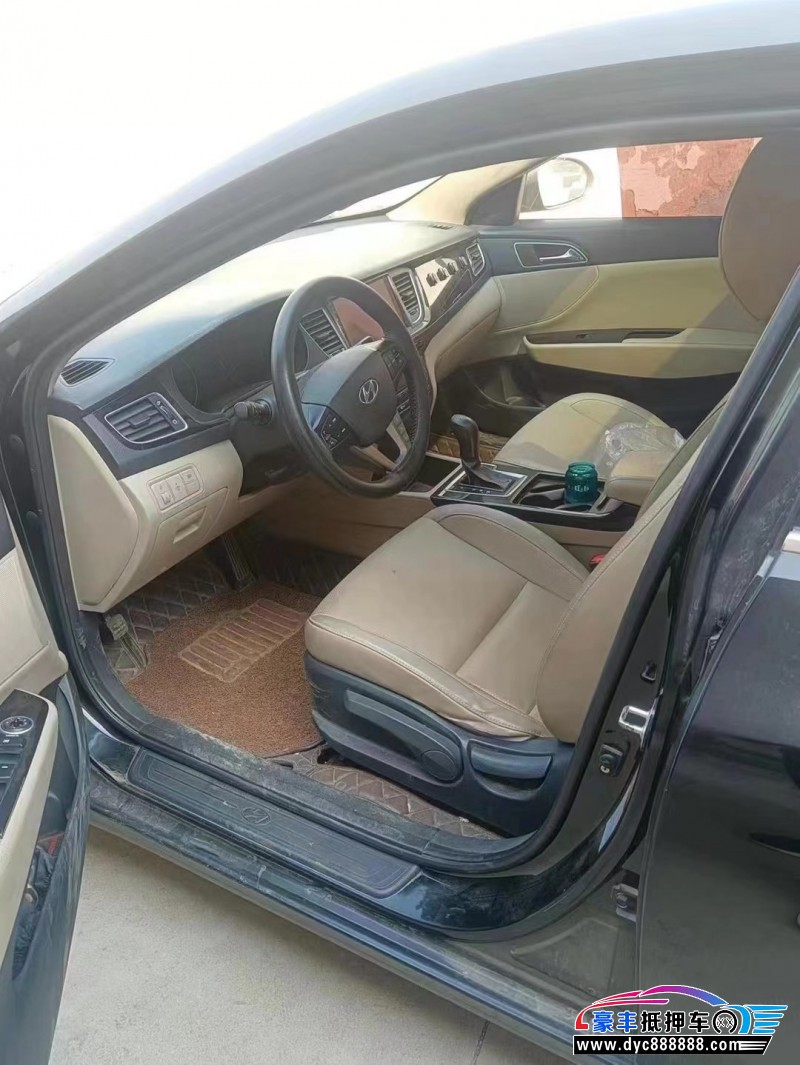 14年现代名图轿车抵押车出售