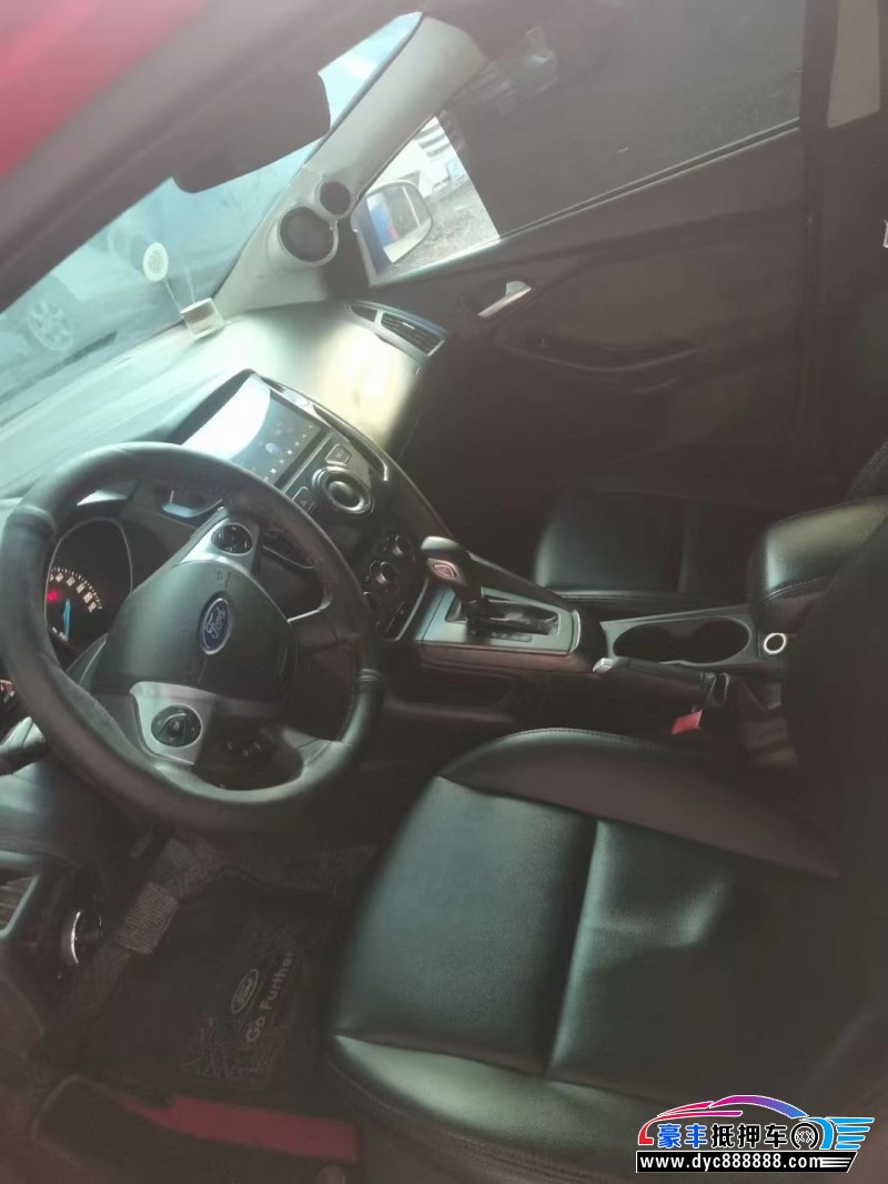 13年福特福克斯SUV抵押车出售