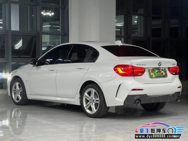 22年宝马1系轿车抵押车出售