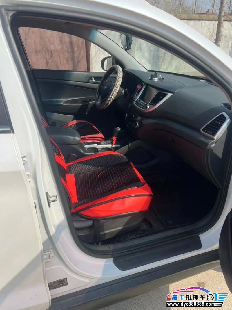 17年现代途胜SUV抵押车出售