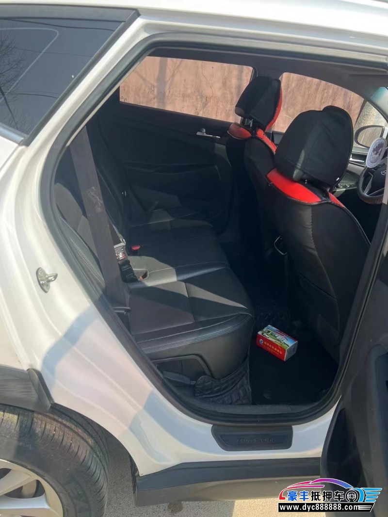 17年现代途胜SUV抵押车出售