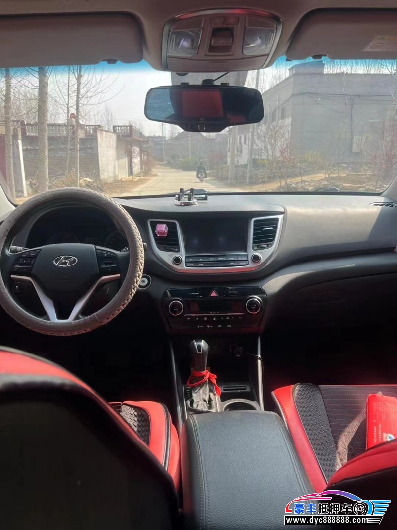 17年现代途胜SUV抵押车出售