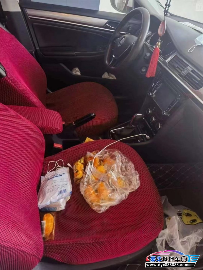 16年大众宝来轿车抵押车出售