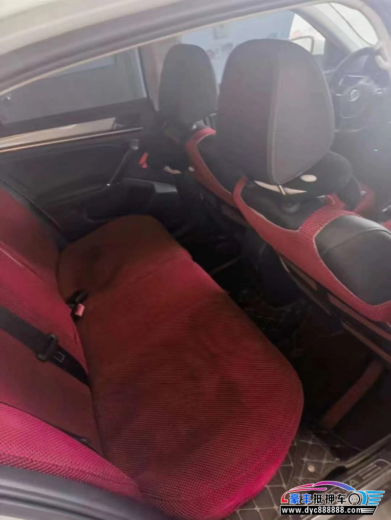 16年大众宝来轿车抵押车出售