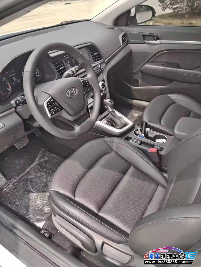 20年现代领动轿车抵押车出售