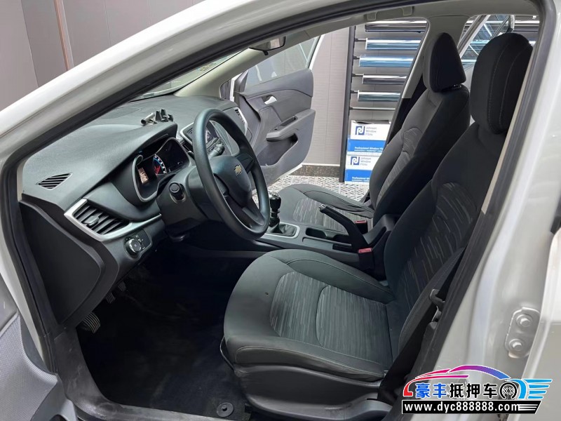 18年雪佛兰科沃兹轿车抵押车出售