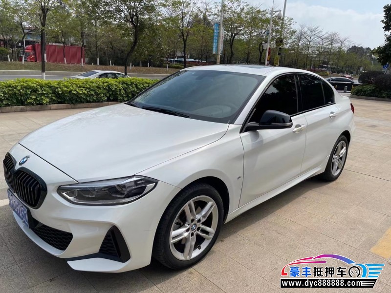 22年宝马1系轿车抵押车出售