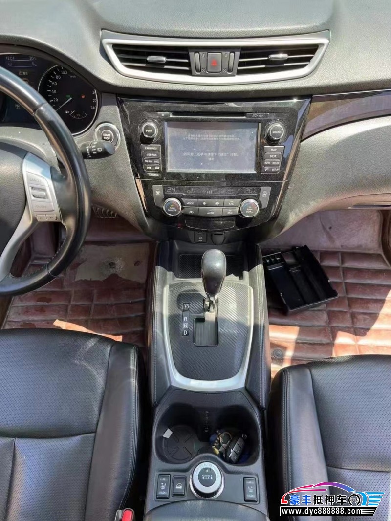 14年日产奇骏SUV抵押车出售