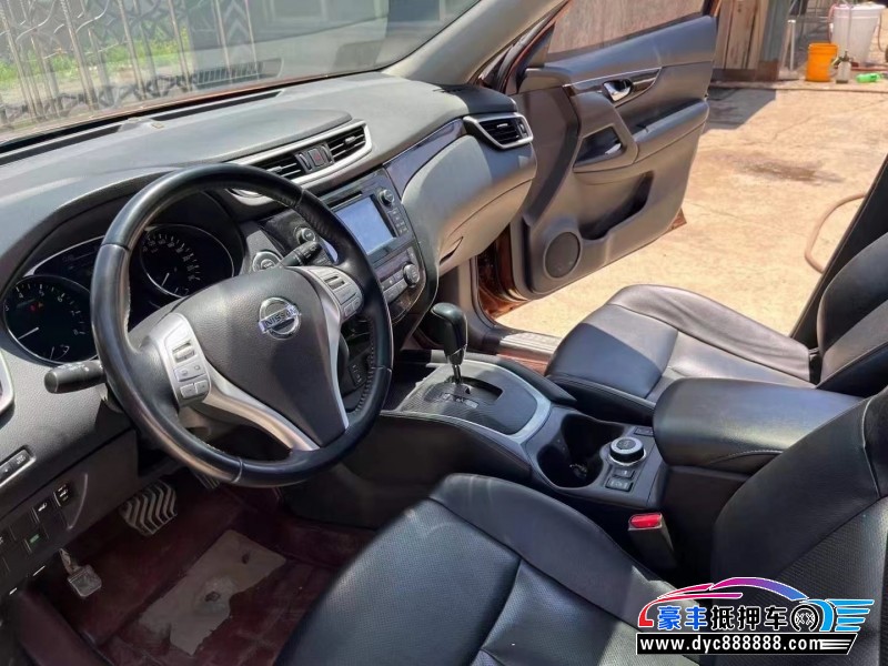 14年日产奇骏SUV抵押车出售