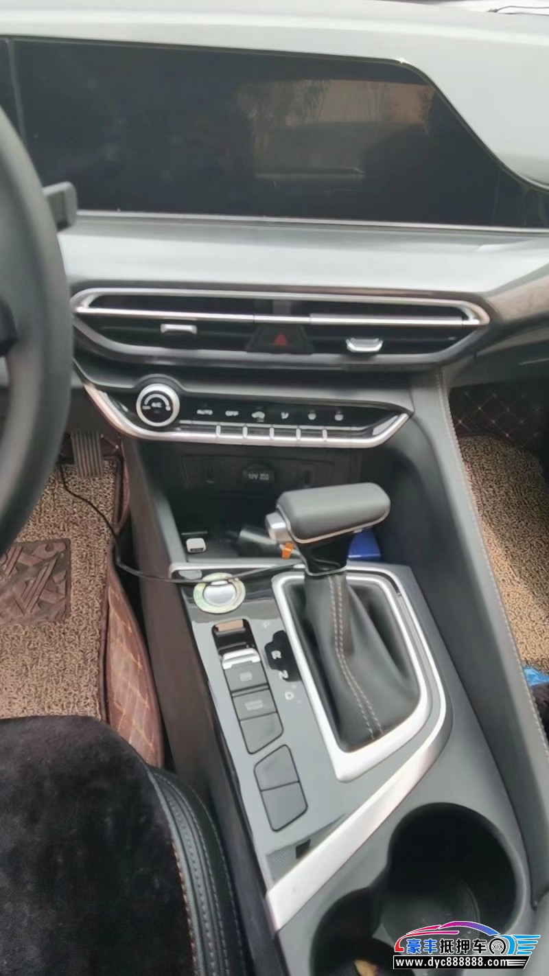 20年长安逸动轿车抵押车出售