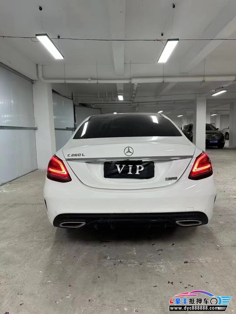 21年奔驰C轿车抵押车出售
