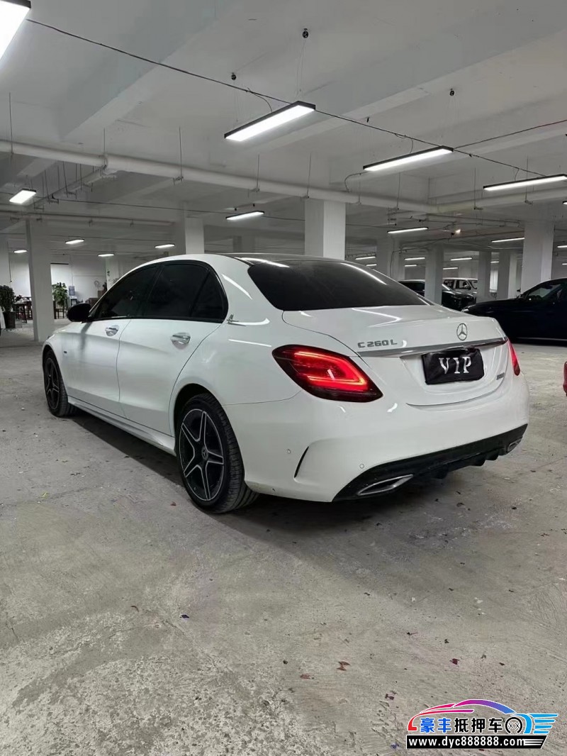 21年奔驰C轿车抵押车出售