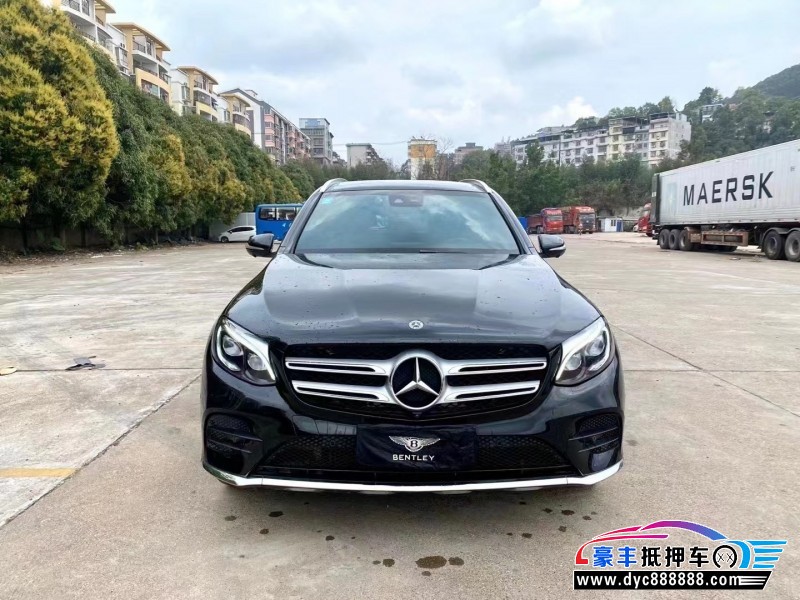 19年奔驰GLC轿车抵押车出售
