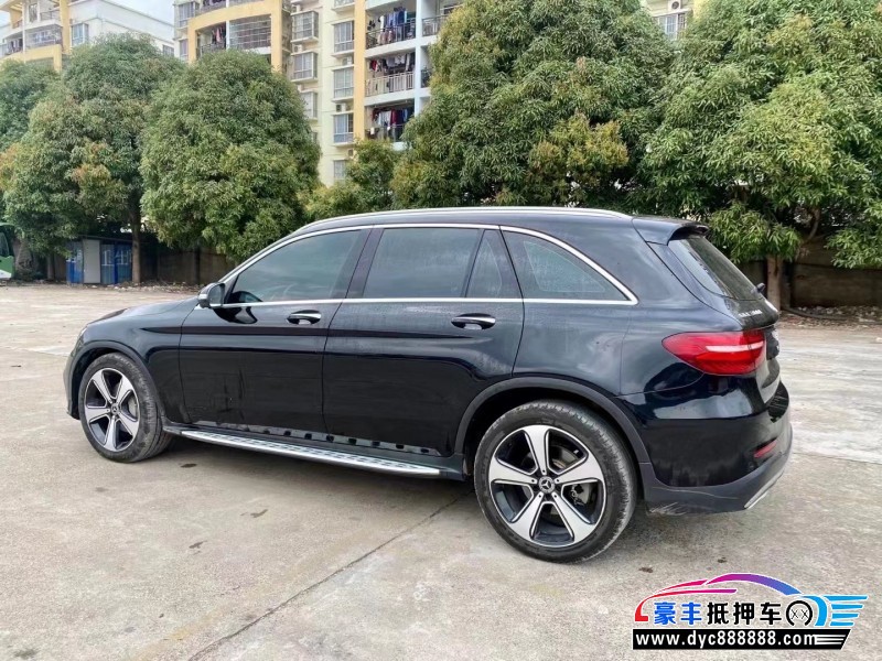 19年奔驰GLC轿车抵押车出售