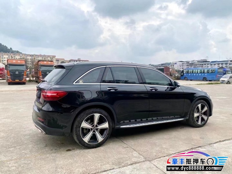 19年奔驰GLC轿车抵押车出售