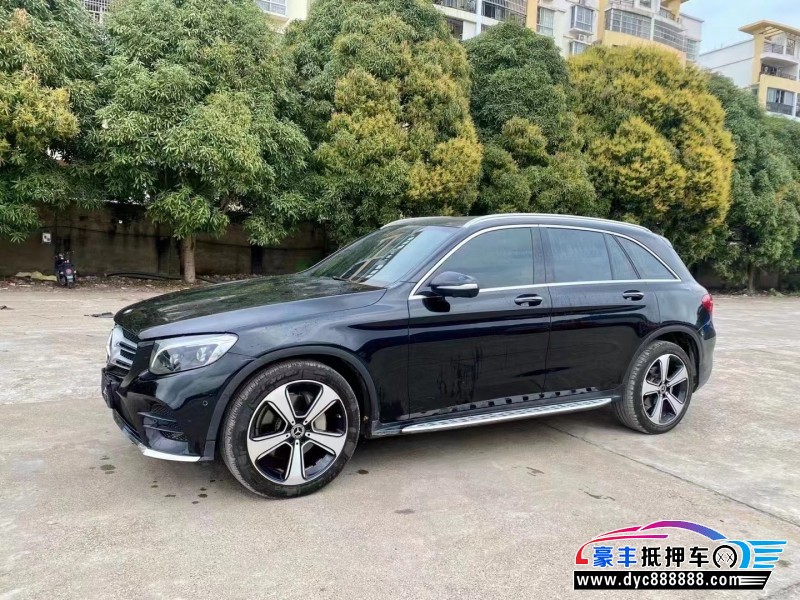19年奔驰GLC轿车抵押车出售