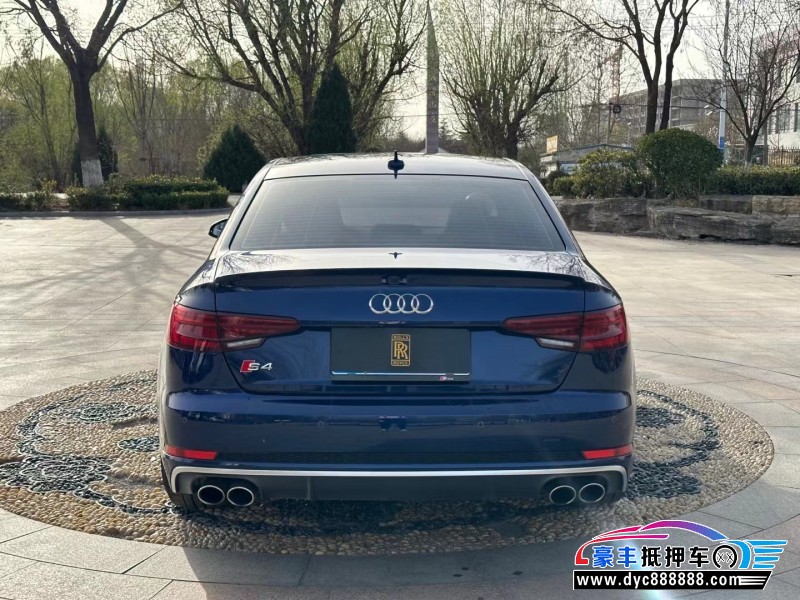 19年奥迪S4轿车抵押车出售