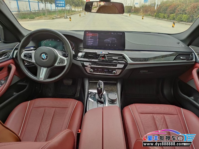 21年宝马5系轿车抵押车出售