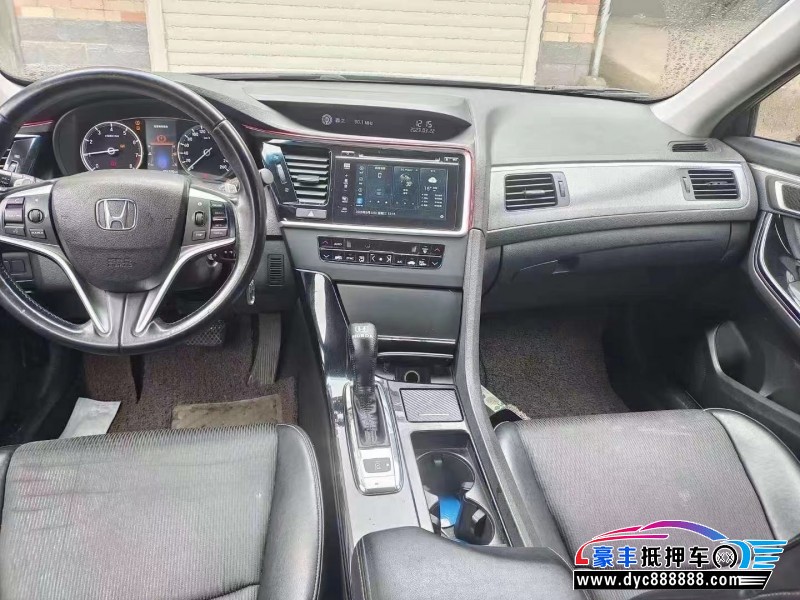 15年本田思铂睿轿车抵押车出售