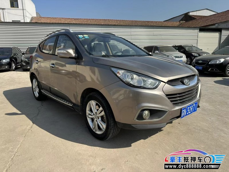 11年现代ix35轿车抵押车出售