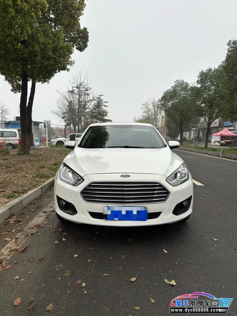 18年福特福睿斯轿车抵押车出售