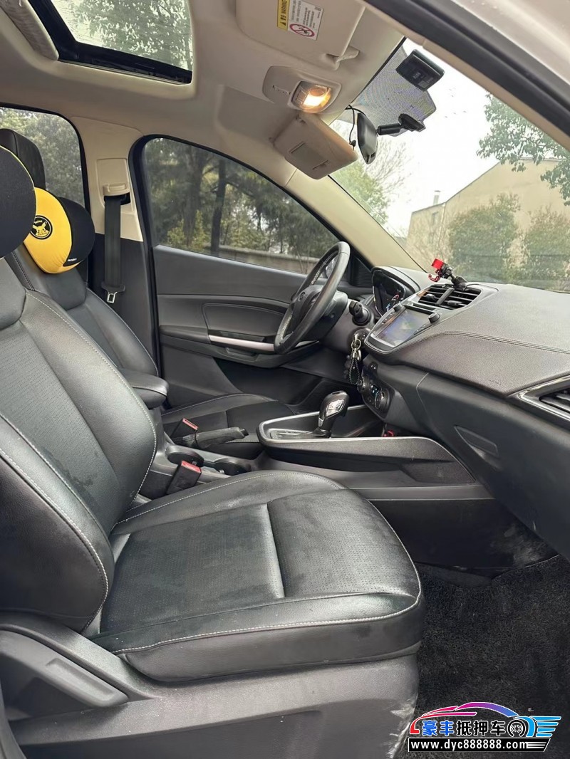 18年福特福睿斯轿车抵押车出售