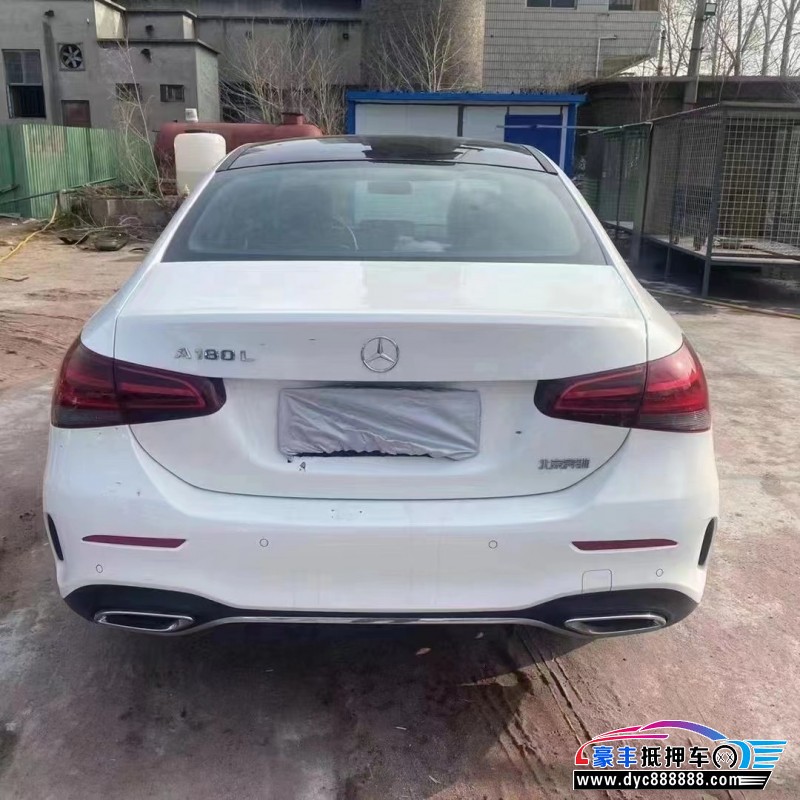 20年奔驰A级轿车抵押车出售