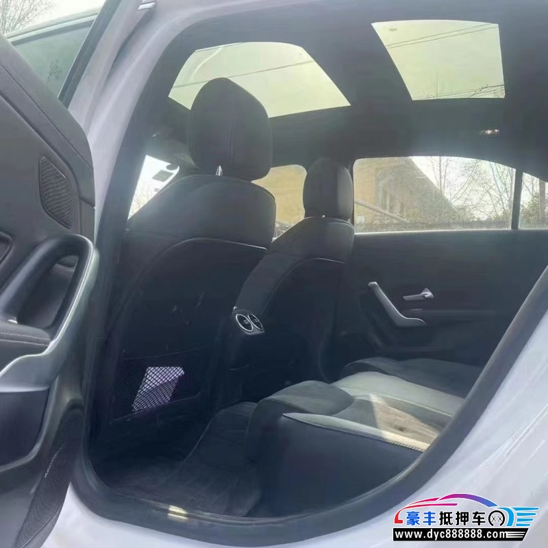 20年奔驰A级轿车抵押车出售