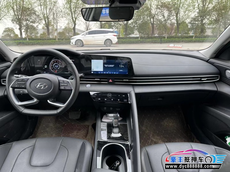 22年现代伊兰特轿车抵押车出售