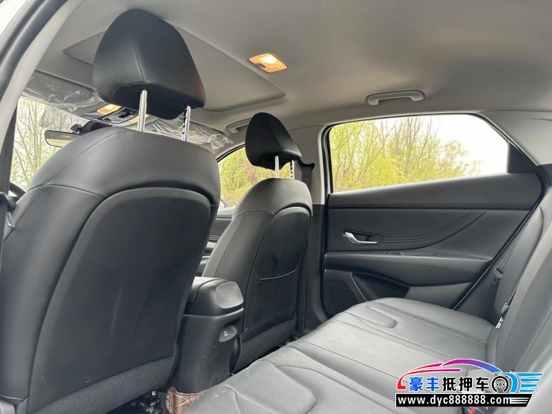 22年现代伊兰特轿车抵押车出售