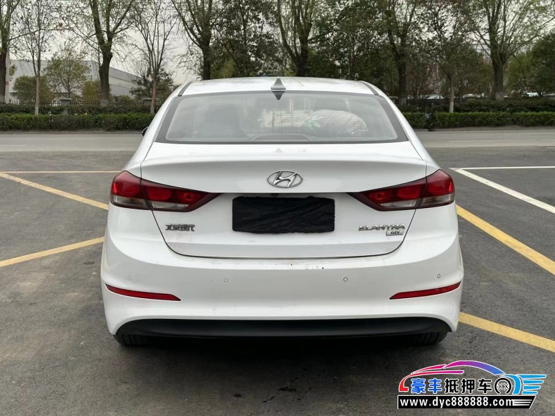 17年现代领动轿车抵押车出售