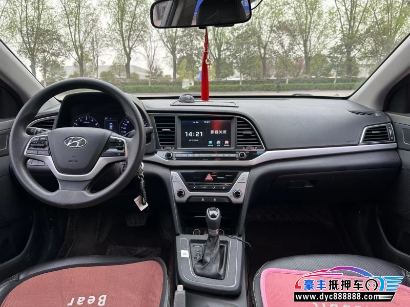 17年现代领动轿车抵押车出售