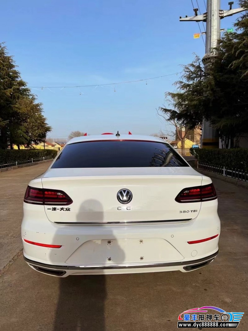 18年大众CC轿车抵押车出售