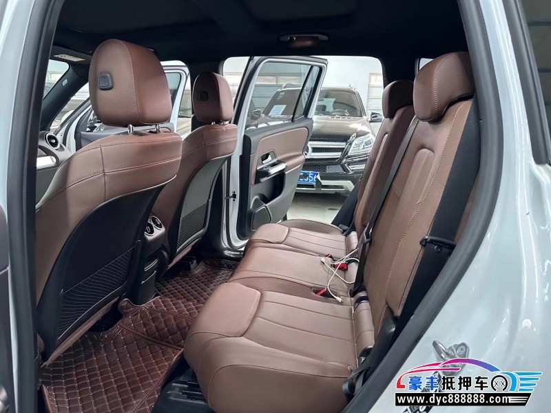 21年奔驰GLB轿车抵押车出售