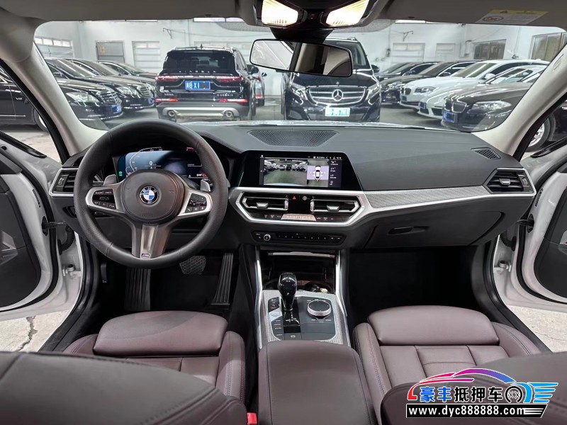 20年宝马3系轿车抵押车出售