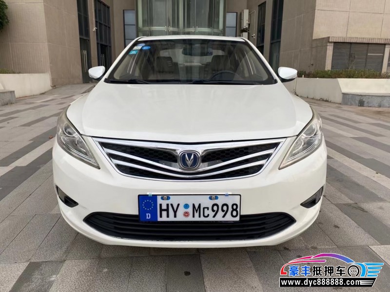 14年长安逸动轿车抵押车出售