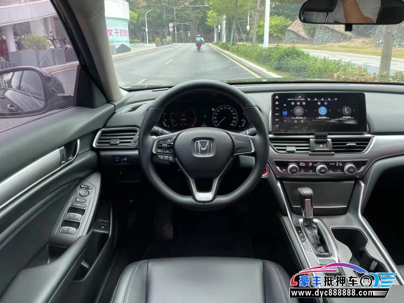 22年本田雅阁轿车抵押车出售