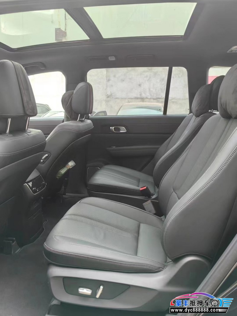 21年理想ONE轿车抵押车出售