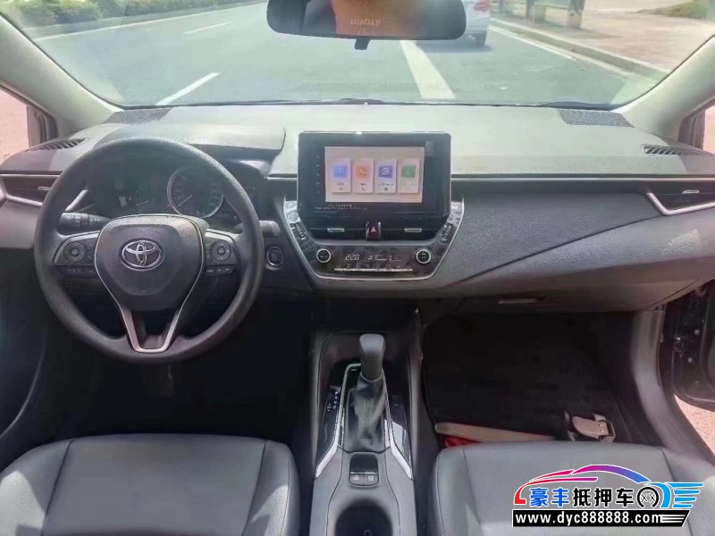 22年丰田凌尚轿车抵押车出售