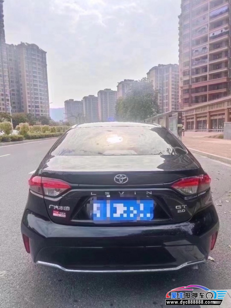 22年丰田凌尚轿车抵押车出售