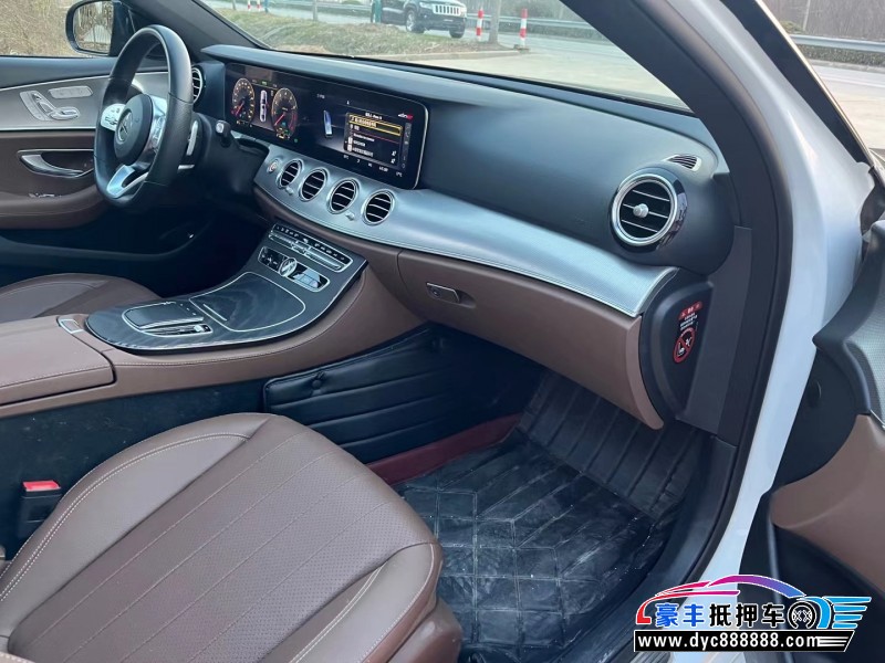 19年奔驰E轿车抵押车出售