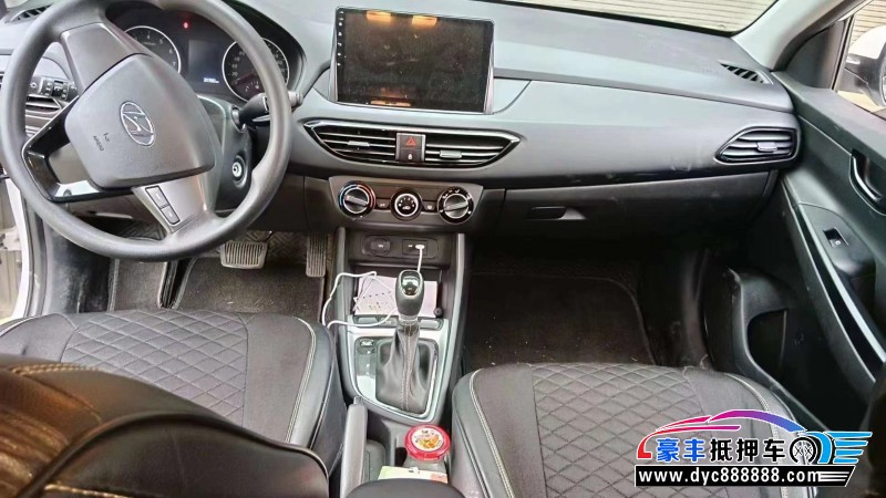 21年现代瑞纳轿车抵押车出售