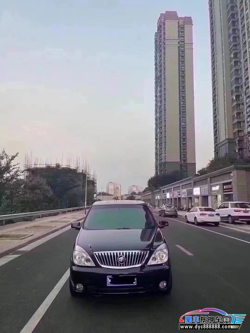 15年别克GL8轿车抵押车出售