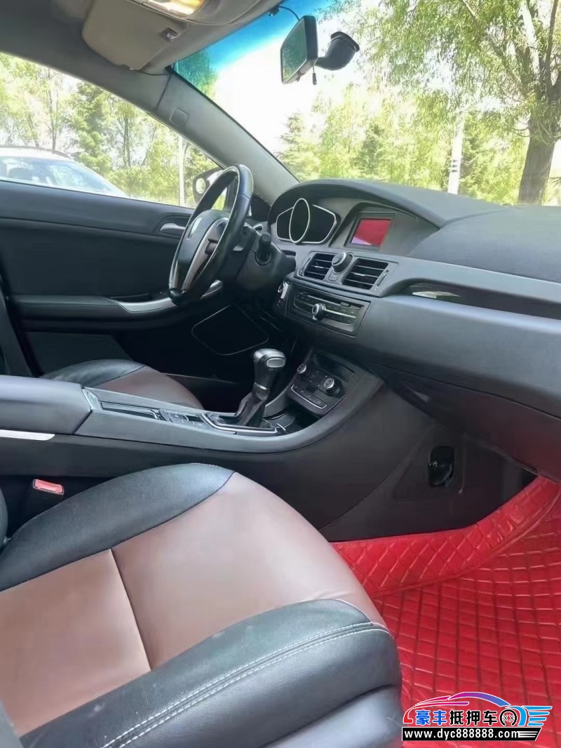 16年荣威e550轿车抵押车出售