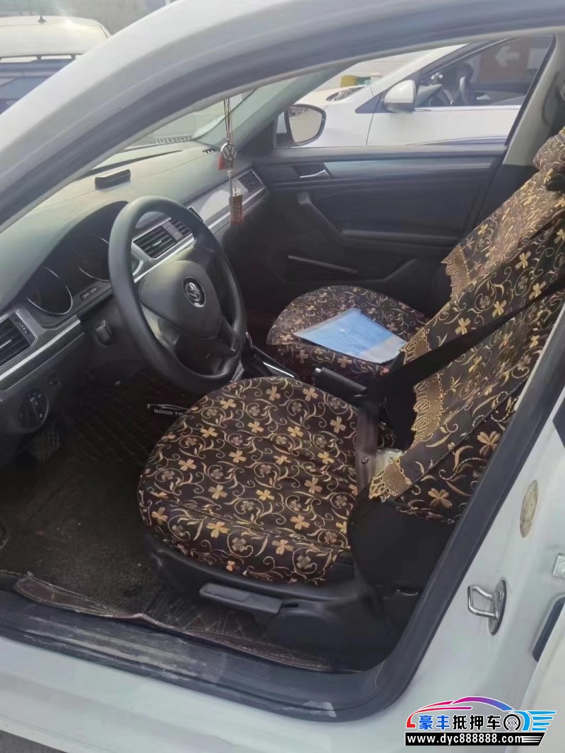 18年大众宝来轿车抵押车出售