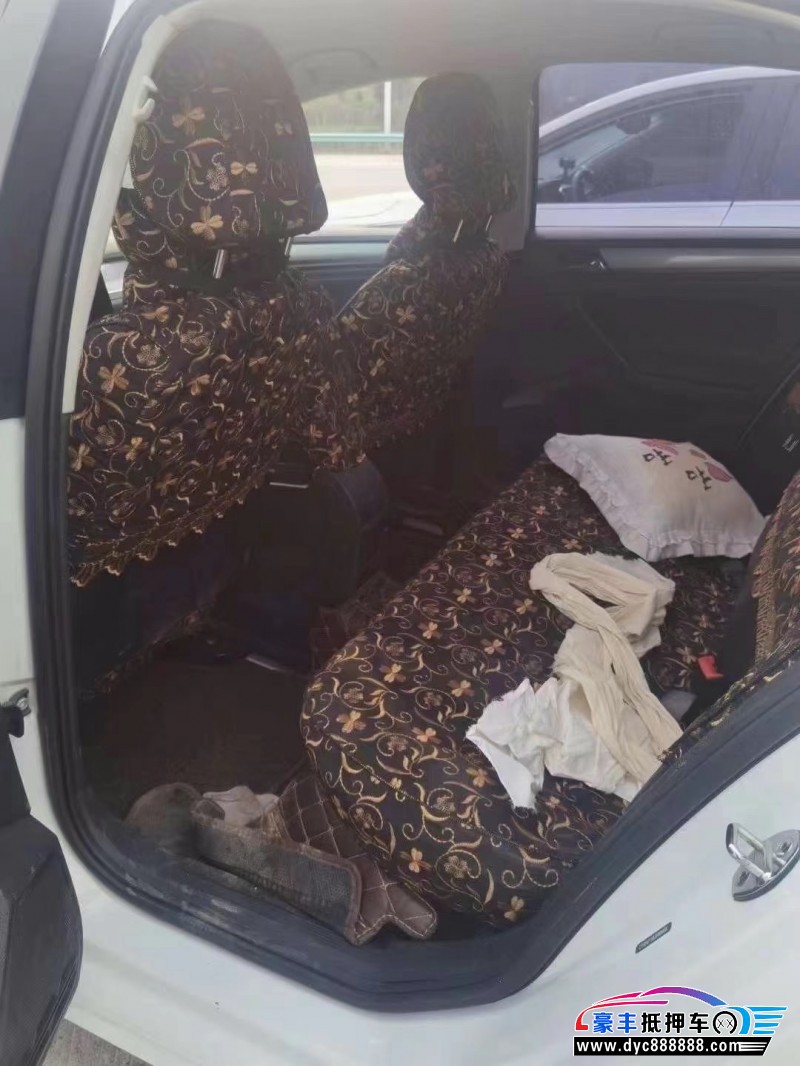 18年大众宝来轿车抵押车出售