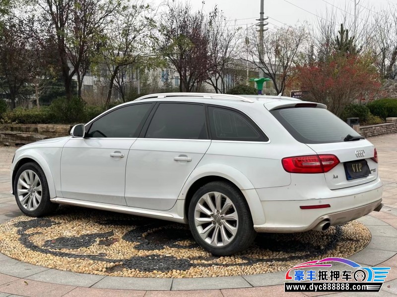 12年奥迪A4轿车抵押车出售